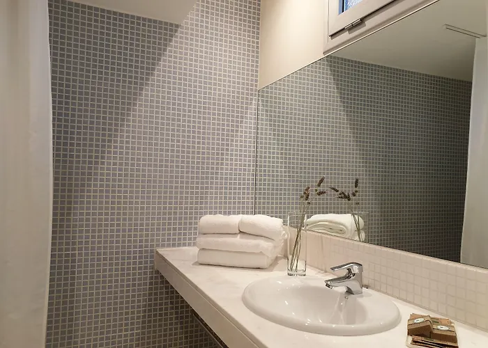 Els Quimics Χιρόνα